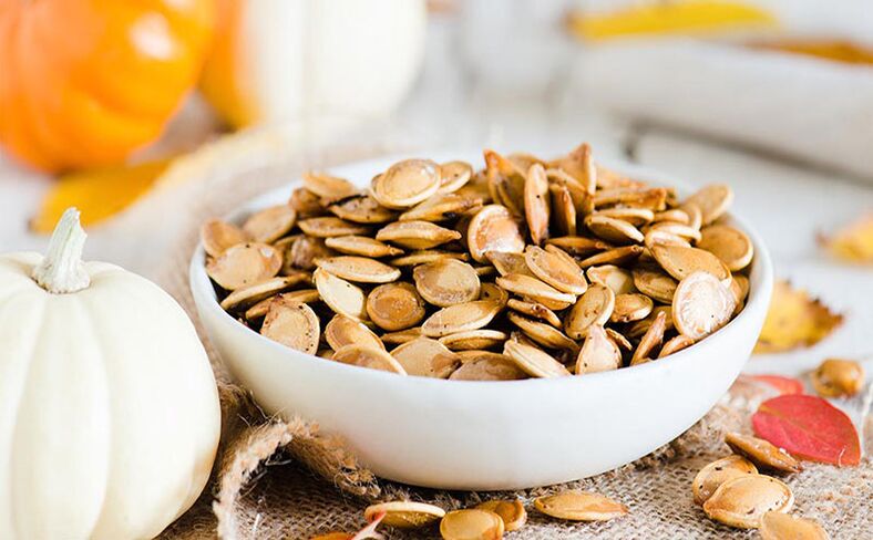 How to use pumpkin seeds to fight parasites in old age